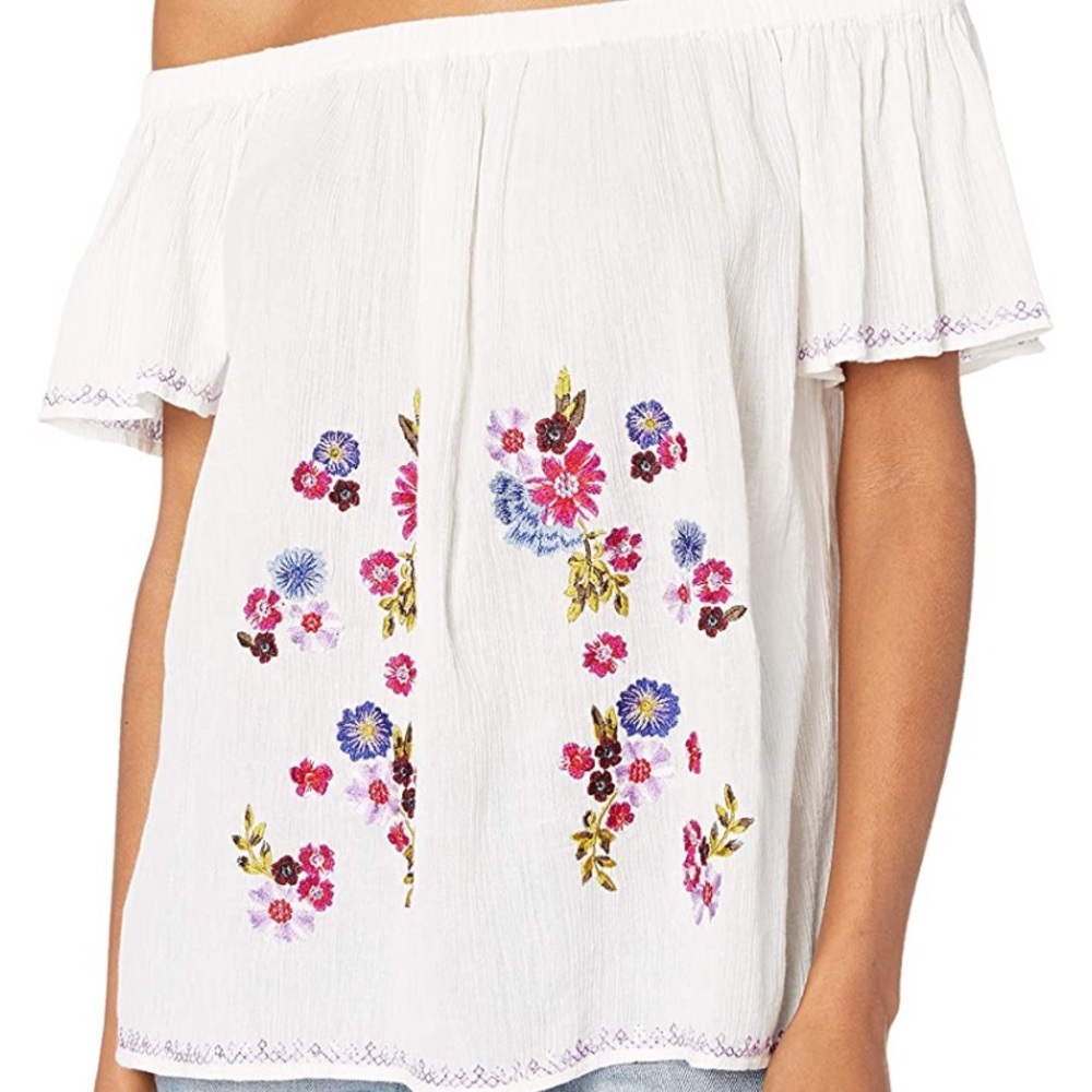 Adorable and festive top!